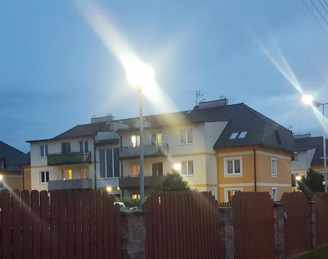 Mieszkanie Z Ogrodkiem Wroclaw Dış mekan fotoğraf